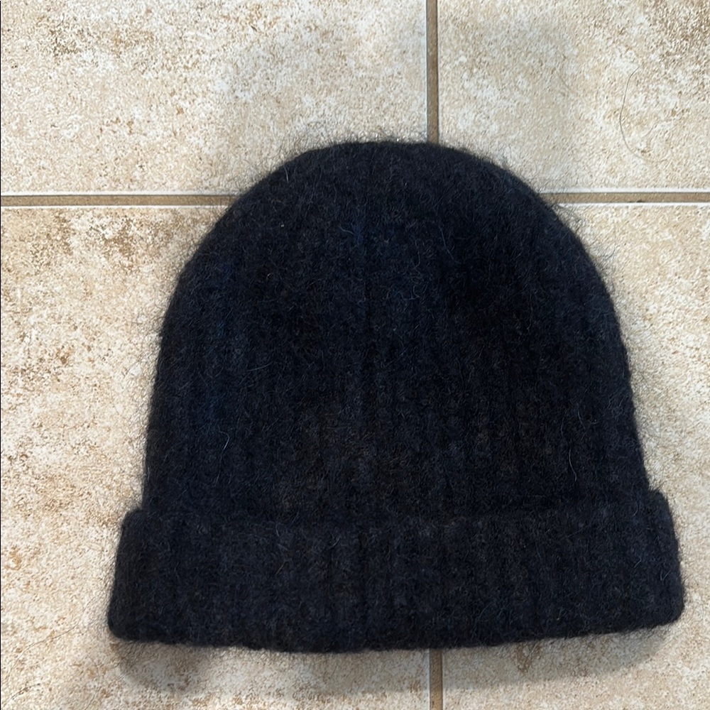 Rare COS NWOT fuzzy mohair Black Knit Beanie Hat